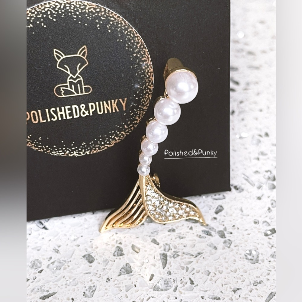 Dolphin tail Brooch ~ dolphin Pin ~ Gold Brooch ~ Gold Pin in Gift box